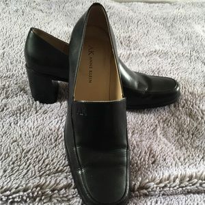 Anne Klein Pump